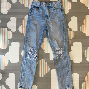 American Eagle Mom Jeans